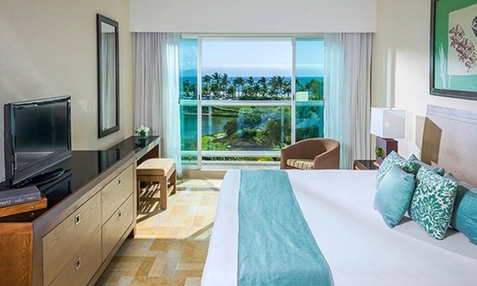 Diamante Apartment | Mayan Palace One Bedroom Suite – Comfort & Coastal Charm in Acapulco