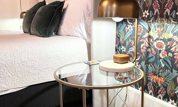 Sweetwater Hotel | McCrary Suite-Remedies Inn, downtown historic