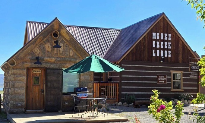 Crowley Lake Cabin | McGee Creek Lodge