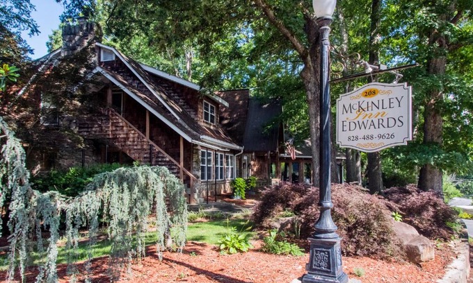 Bryson City House | McKinley Edwards Inn