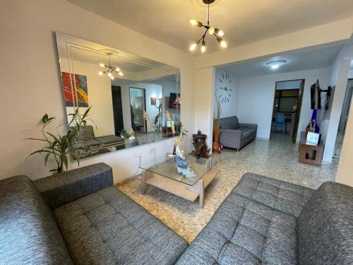 Guayabal Apartment | Medellin Tu hogar en la eterna primavera