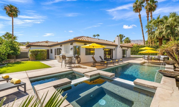 Palm Desert House | Mediterranean Palms