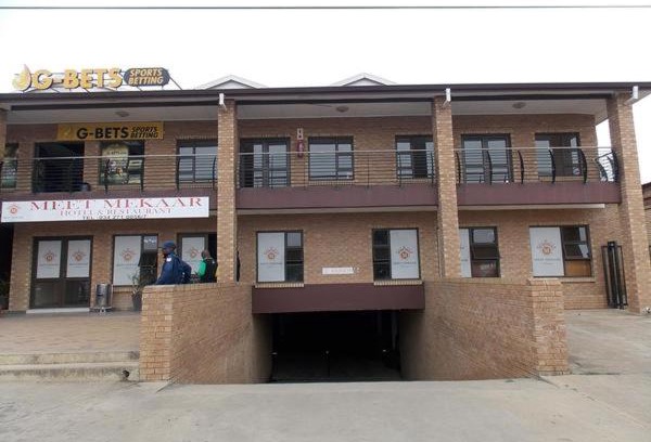 Nqutu Hotel | Meet Mekaar Resorts - Nquthu Hotel