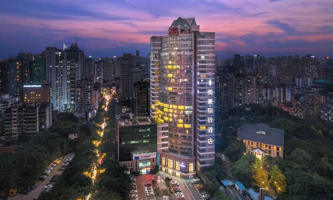 Shangqing Temple Hotel | Mehood Lestie International Hotel Chongqing Yuzhong Lianglukou Metro Branch