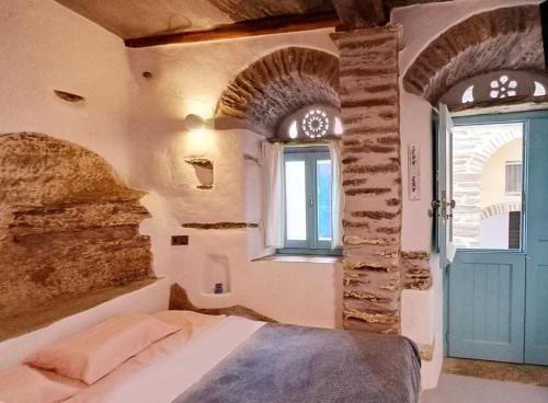 Megas Yialos-Nites Apartment | Meli House Cycladic traditional stone house-1895