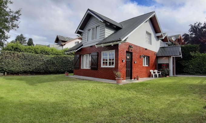 San Carlos de Bariloche Cabin | Melipal Flats