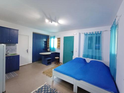 Vlychadia Apartment | Melograno Seaside Studio 20 meters from Beach