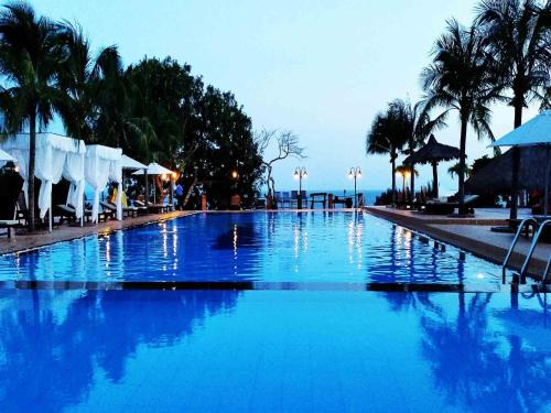 Phu Hai Beach Resort | Melon Resort & Pickleball Club Mũi Né