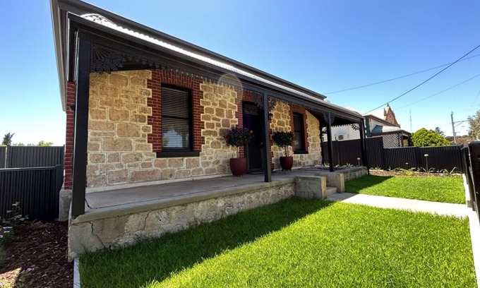 Wallaroo Apartment | Memea By The Sea - Freshly Renovated Home in Wallaroo