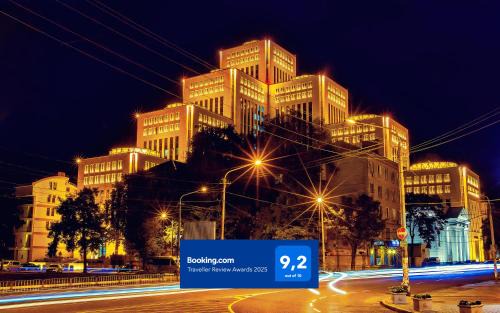 Dnipro Hotel | Menorah Hotel