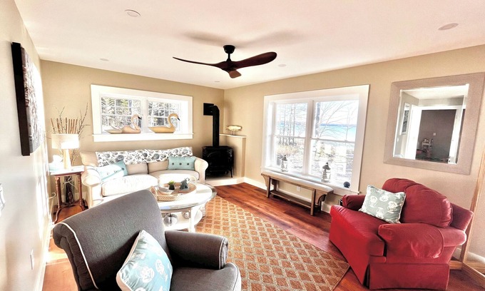 DownEast and Acadia Maine Cottage | Mermaid Mist- Seaside. Oceanfront. Brand new! Year round luxury! Very spacious!