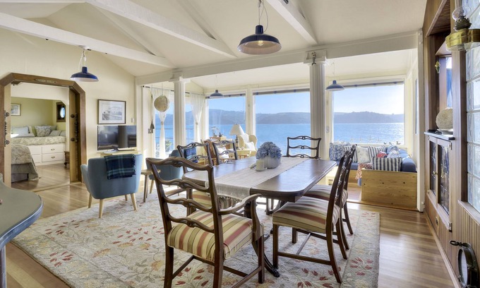 Marshall Cottage | Mermaid's House (Admiral's Quarters) - Tomales Bayfront, Point Reyes, Marshall