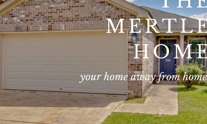 Normal House | Mertle Home| 3bed 2bth, great for families in quiet neighborhood!