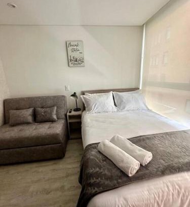 Quinta Paredes Apartment | Mevak Station Apartamento en Corferias