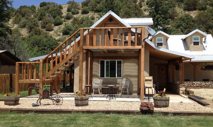 Vadito House | Mi Casa es tu Casa, 12 mi. from Sipapu Ski Area in the beautiful Penasco Valle