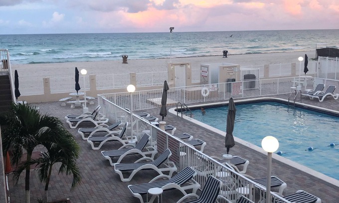 Sunny Isles Beach Apartment | Miami Beach Club, 19051 Collins Avenue