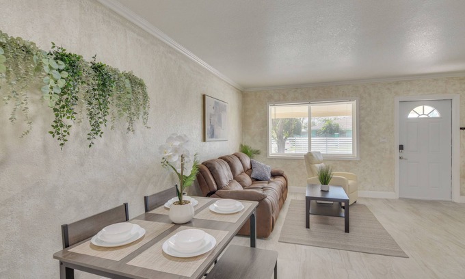 Miami Gardens Apartment | Miami Gardens Apt: 5 Miles to Hard Rock Stadium