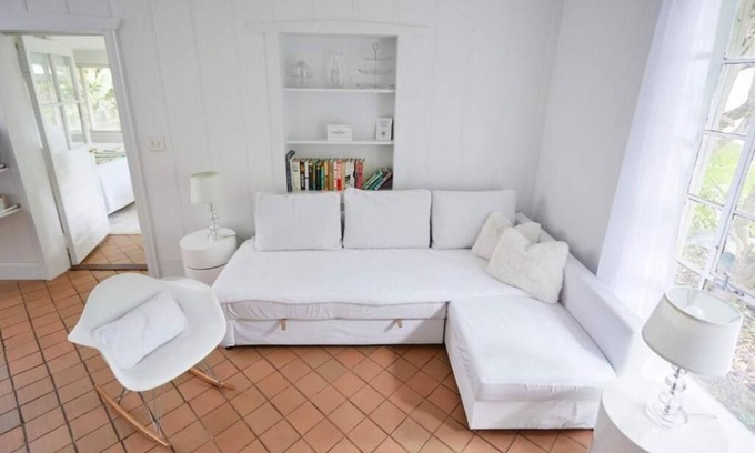 El Portal House | Miami Pool Cottage Su