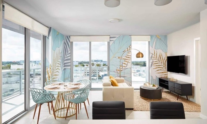 Northeast Miami Condo | Miami Tropical Oasis - 1 Bdrm Perfect Miami Views