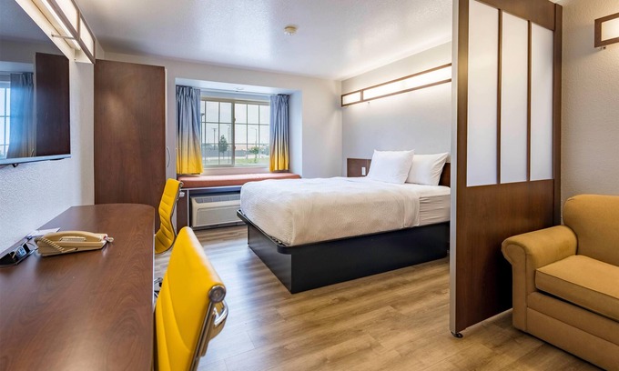 Cheyenne Hotel | Microtel Inn & Suites by Wyndham Cheyenne