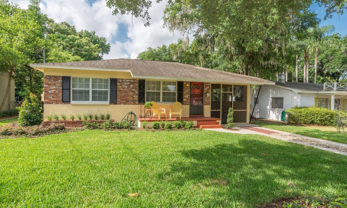 Winter Park Cottage | Mid Century Modern Cottage in The Heart of Winter Park