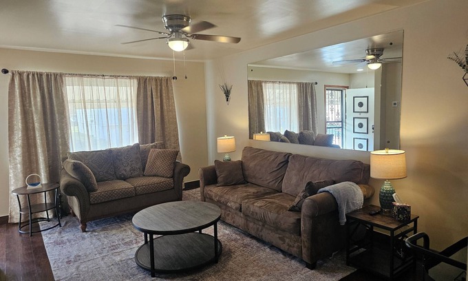 Steubenville House | Mid-Century Modern nCharm in Steubenville