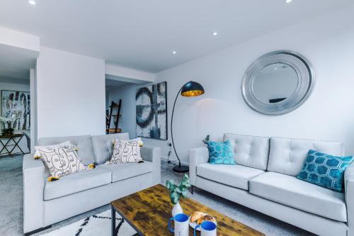 Hull Old Town Apartment | Middleton Chambers by Guestz