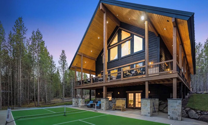 Island Park Cabin | Midnight Pines Lodge+HotTub+Cent AC+20mYellowstone