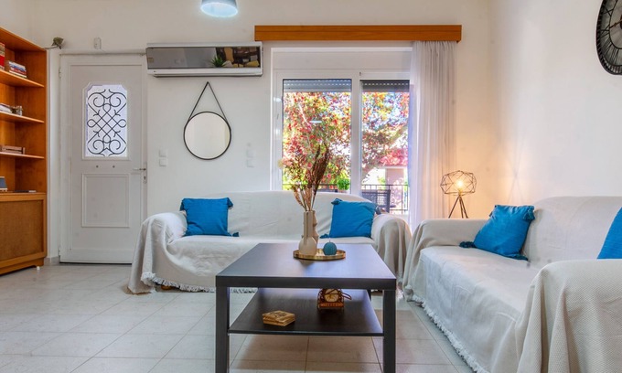 Petaloudes House | Mike's House in Kremasti near the Beach Rhodes