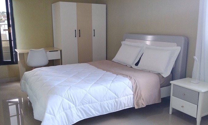 Antananarivo Avaradrano Apartment | Milestone City Apartments │ Live work or relax│Kitchen │Restaurant│Nr Tsimbazaza