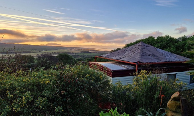 Tarifa House | Minicountry house with incredible views of the Strait of Gibraltar, very close to the beach.