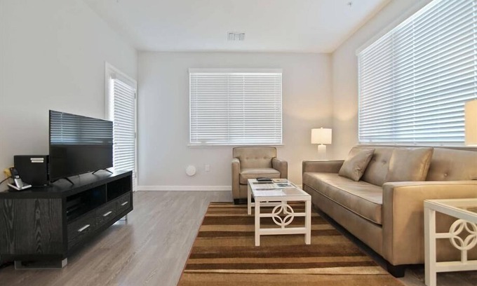 Menlo Park Apartment | Mins to Airport | nr Redwood City 1BR nr Parks & Dining
