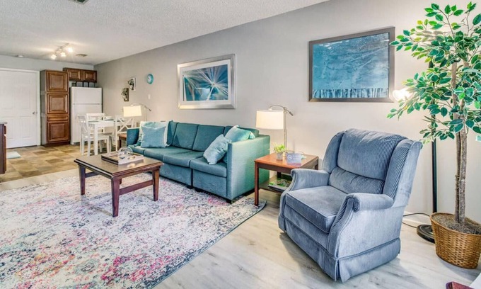 Northeast Pensacola House | Mins to Beach & Downtown! - Seafoam Shanty Unit A