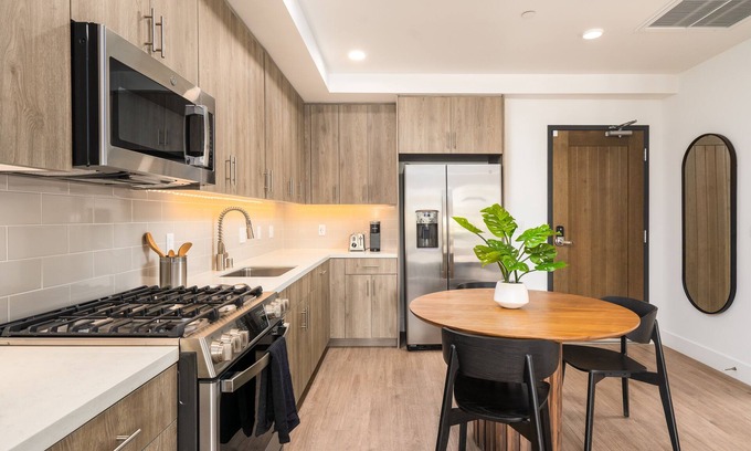 Menlo Park Apartment | Mint House – Menlo Park