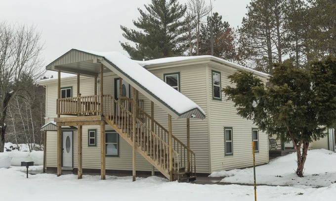 Wisconsin Dells House | Minutes from downtown Wisconsin Dells and sports and water parks.