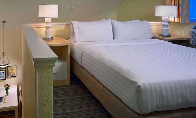 Middleburg Heights House | Minutes from NASA Glenn Research Center! 3 Pet-friendly Suites W/ Kitchens! Pool