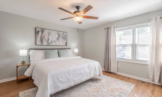 Huntsville House | Minutes to Arsenal & Downtown- Rocket City Retreat