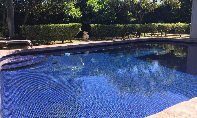 Keolu Hills House | MINUTES TO KAILUA BEACH-FABULOUS POOL great indoor/outdoor living