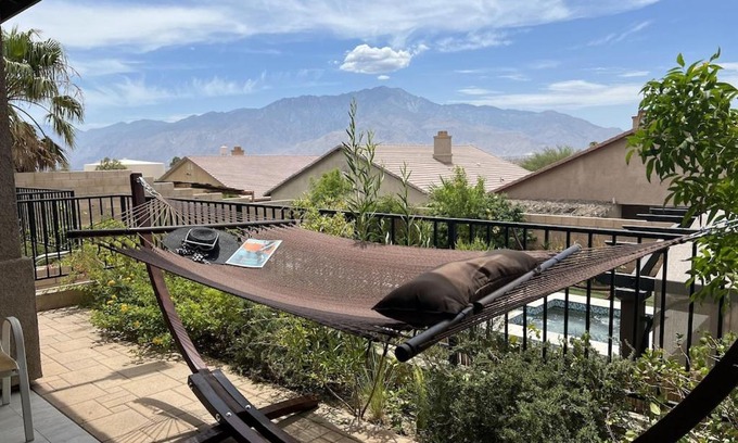 Desert Hot Springs Villa | Miracle mineral water pool and spa