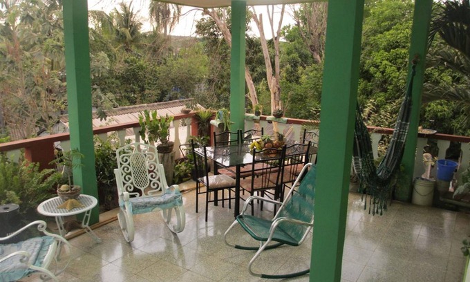 Holguin House | Mirador May Luz