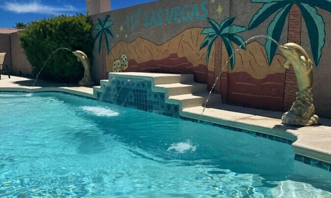 Las Vegas House | Mirage Pool House - Relaxation oasis. Swim & Play
