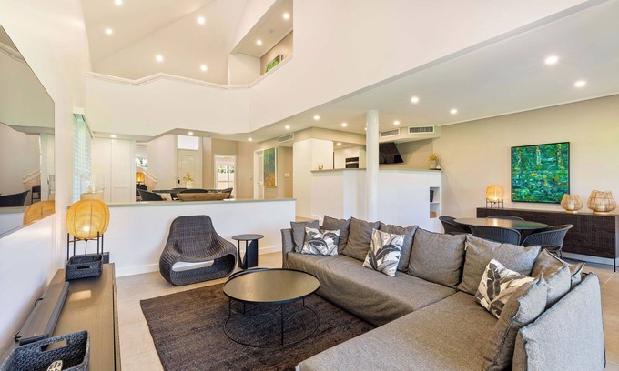 Port Douglas Villa | Mirage Resort Villa 432 with access to Sheraton Facilities