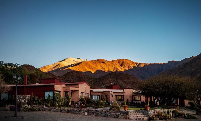 Cachi Cabin | Miraluna Bodega Boutique