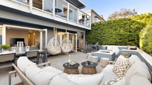 South Mission Beach Apartment | Mission Point 1 by AvantStay San Diego Beach House w Huge Patio Fire Pit Walk to Beach