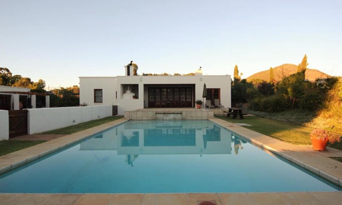 Koelenhof Apartment | Mitre's Edge Pool House