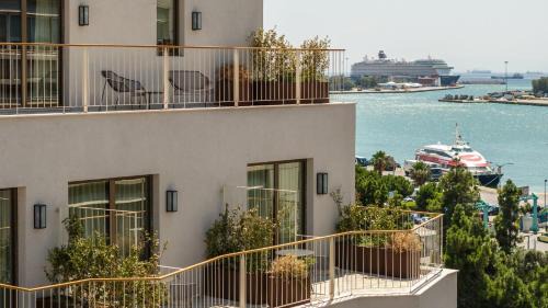 Piraeus Hotel | Mitsis N'U Piraeus Port