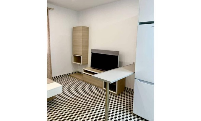 La Linea de la Concepcion Apartment | Modern apartment in the heart of the city