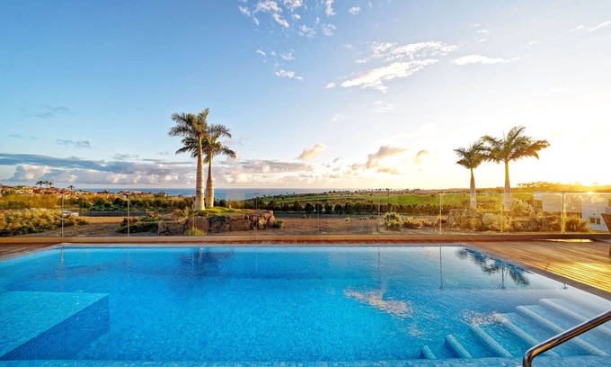 Maspalomas Villa | Modern villa with sea views, private pool, jacuzzi, pool bar, bbq