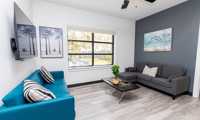 Zephyrhills West Condo | Modern 2 BDR Condo Steps from Tennis & Wellness Center, Pickleball