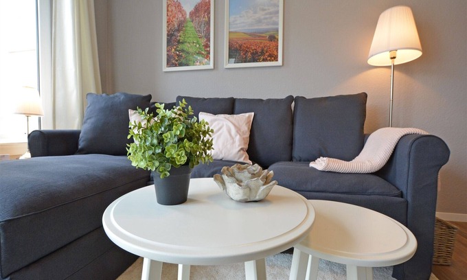 Bad Kreuznach Apartment | Modern 2-room apartment in the spa area - balcony, WLAN, TV, spa area